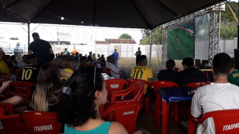 Copa – Telão e show atraem torcedores para a ‘Arena Marília’ neste domingo