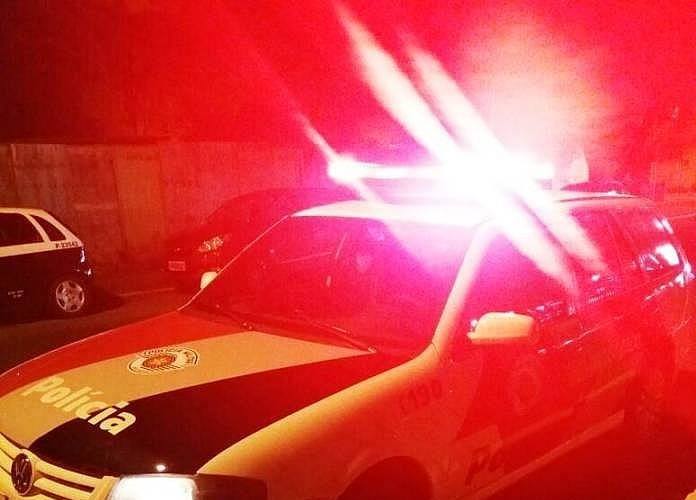 Polícia – Rapaz e mulher são flagrados pela PM dirigindo com sinais de embriaguez, em Marília