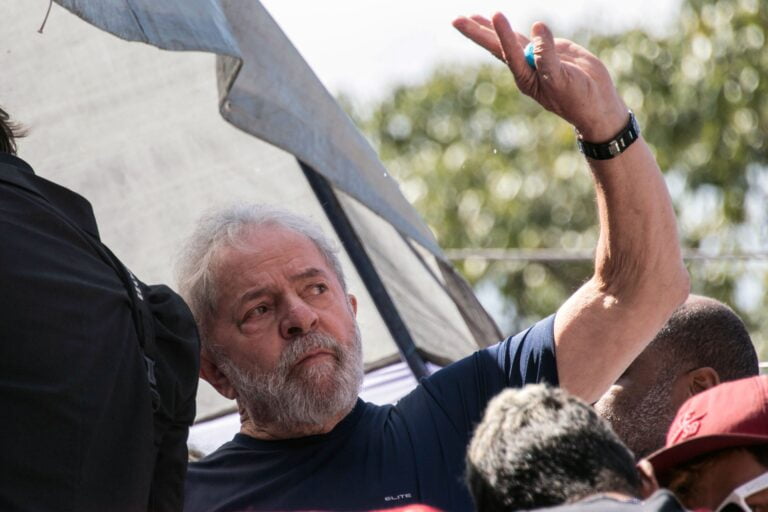 Lula – 2 MINISTROS DO STJ VOTAM PELA REDUÇÃO DA PENA NO CASO DO TRIPLEX