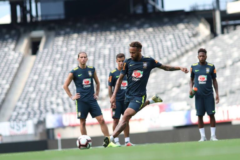 SELEÇÃO – Neymar será capitão fixo do Brasil a partir de amistoso contra EUA, nesta 6ª feira