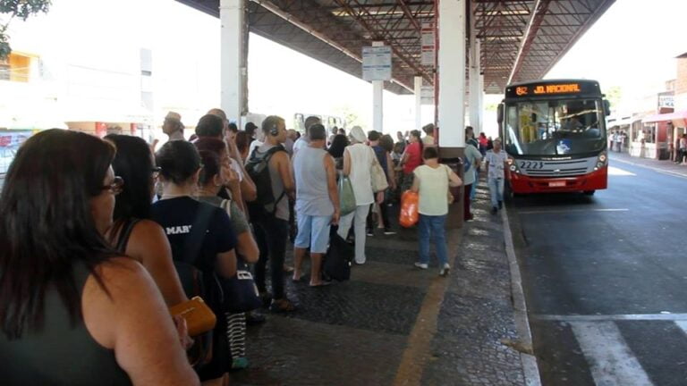 ÔNIBUS EM MARÍLIA – AMTU diz que provará ilegalidade das pretensões da prefeitura no Terminal
