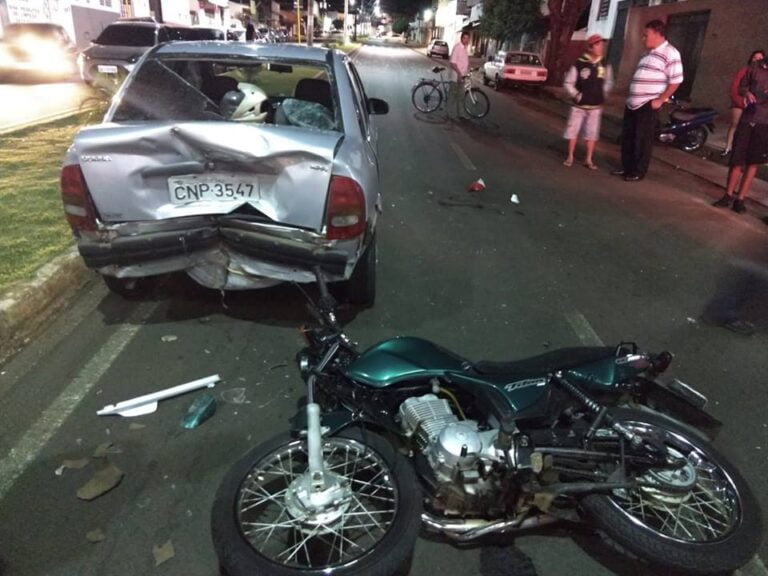 FATAL – Moça de 23 anos morre após moto em que estava bater contra carro estacionado em Jaú