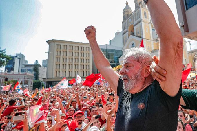 VAI FALAR – Ministro Lewandowski muda decisão da Justiça Federal e autoriza Lula a dar entrevista