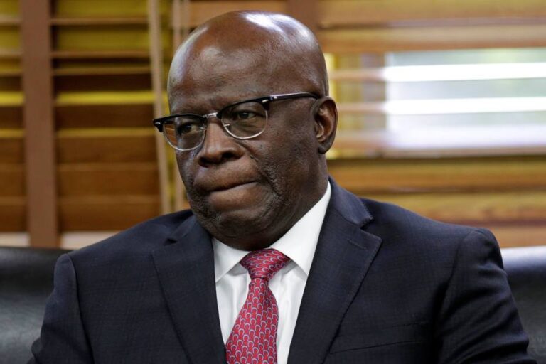 PRESIDÊNCIA – Haddad ganha apoio de Joaquim Barbosa; Bolsonaro diz que eleição ‘não está ganha’