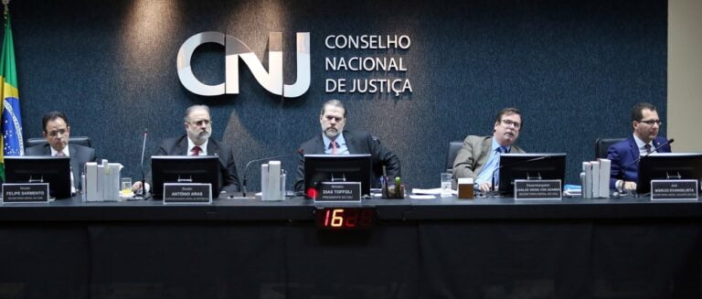 De volta – AUXÍLIO-MORADIA ATÉ R$ 4,3 MIL PARA JUÍZES É APROVADO NO CNJ