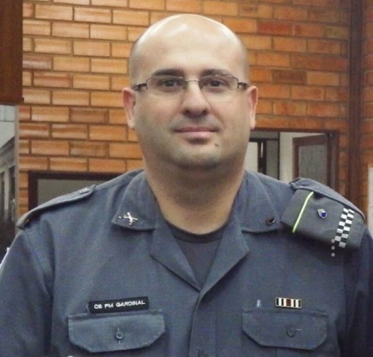 Violência – CABO DA PM É ATINGIDO NA CABEÇA COM TIRO DE FUZIL E MORRE DURANTE PERSEGUIÇÃO