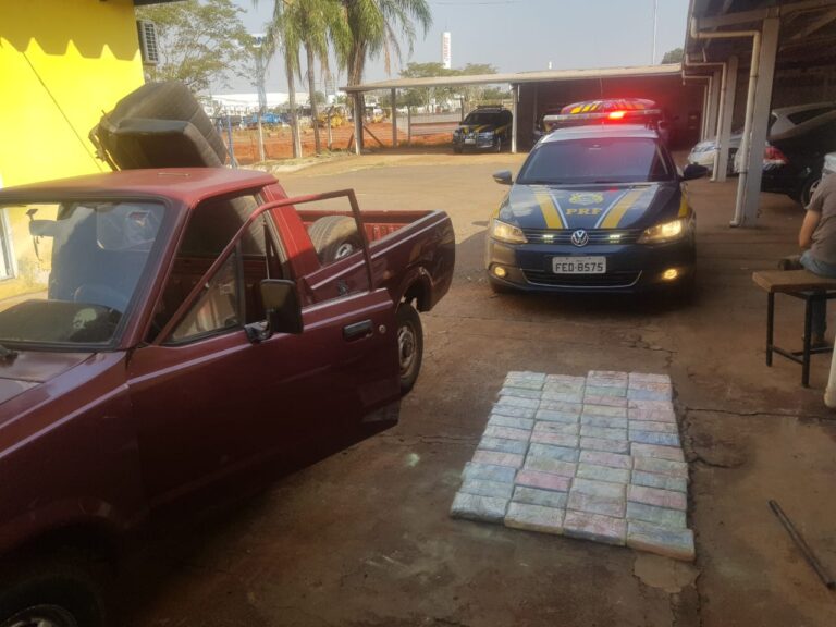 Droga na Pampa – PRF FLAGRA R$ 2,5 MILHÕES EM COCAÍNA NO FUNDO FALSO DE PICK-UP