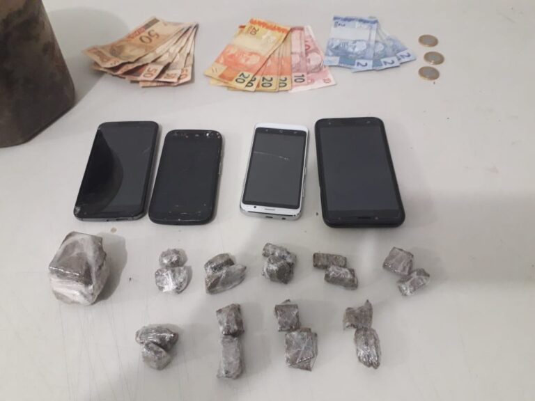 Garça – TRAFICANTE DE MACONHA É PRESO AO SAIR DE CASA PARA ENTREGAR DROGA A VICIADOS