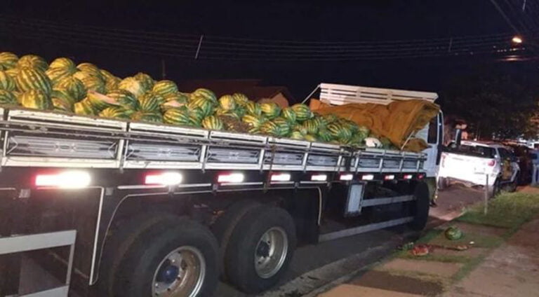 Barbaridade – 1,2 TONELADA DE MACONHA É DESCOBERTA SOB CARGA DE MELANCIA