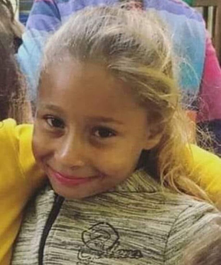 Emanuelle – LAUDO DO IML APONTA QUE MENINA FOI MORTA COM 13 FACADAS, NÃO 4