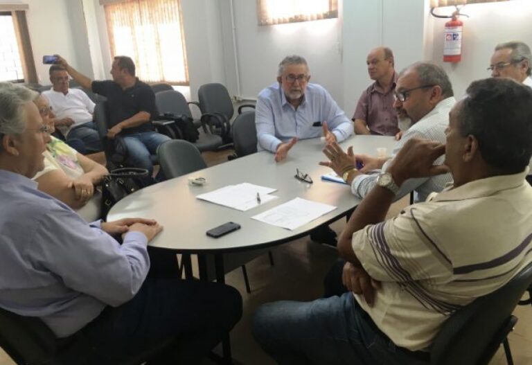 Criatividade – MUNICÍPIOS FORMAM CONSÓRCIO PARA IMPLANTAR ATERRO SANITÁRIO E RESOLVER PROBLEMA DO LIXO