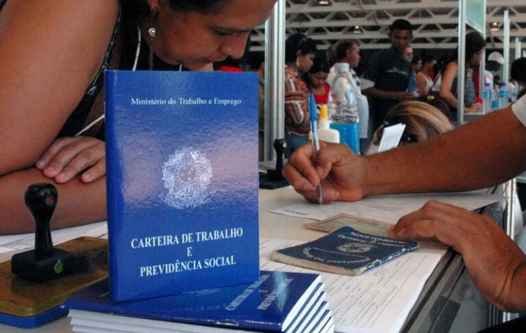 CONFIRA AS OPORTUNIDADES DE EMPREGO