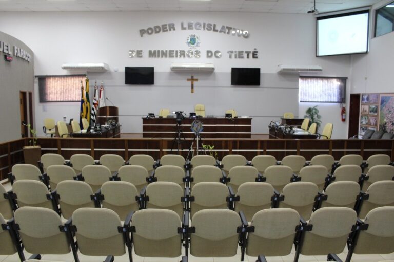 Câmara de Mineiros do Tietê aprova 130% de aumento para vereadores e 21% para prefeito