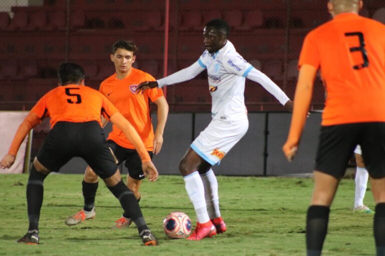 A3: MAC É BATIDO PELO DESPORTIVO E VOLTA A JOGAR NA 5.a FEIRA