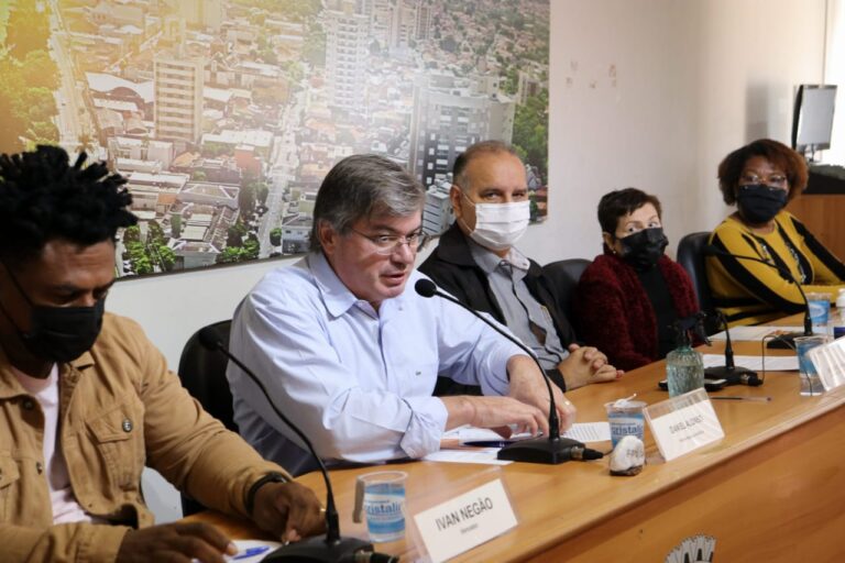 PROJETO ‘DR. NADIR DE CAMPOS’ GARANTE 20% DE VAGAS EM CONCURSOS PÚBLICOS PARA AFRO-BRASILEIROS
