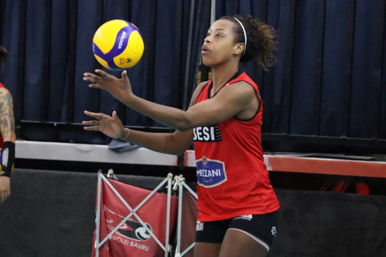 MARA RENOVA COM SESI VÔLEI BAURU PARA A TEMPORADA