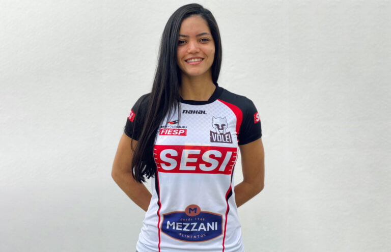 LÍBERO DA SELEÇÃO BRASILEIRA REFORÇA O VÔLEI BAURU