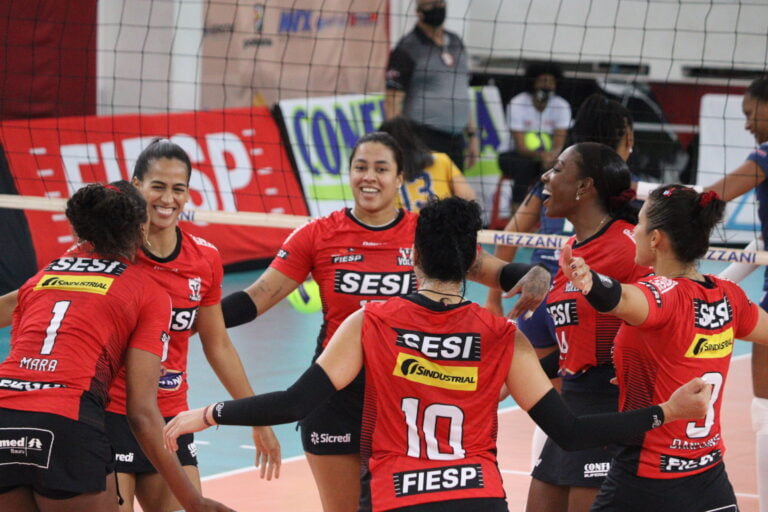 VÔLEI BAURU VENCE SÃO CARLOS E AVANÇA ÀS SEMIFINAIS DO PAULISTA