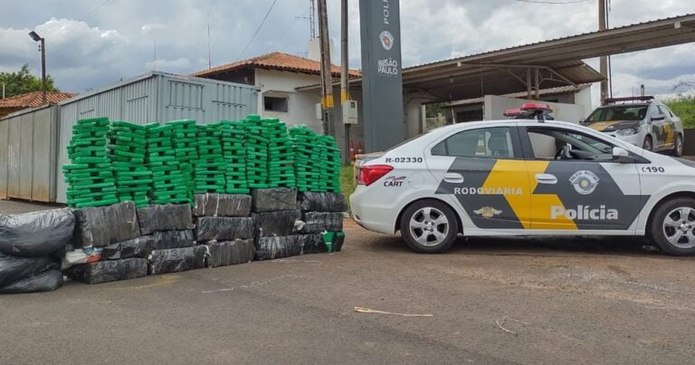 POLÍCIA RODOVIÁRIA APREENDE ENORME CARREGAMENTO DE HAXIXE E MACONHA EM OURINHOS