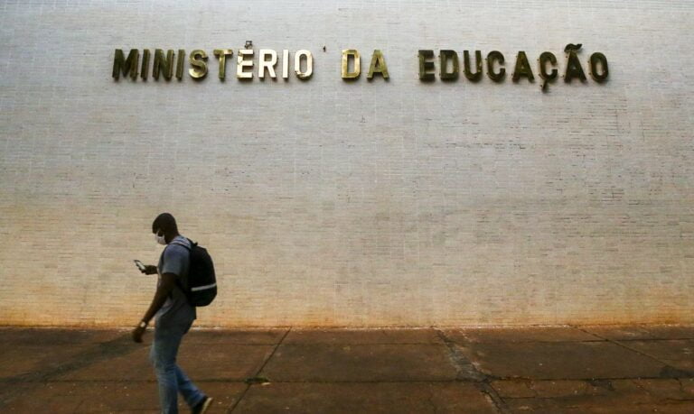 FIES DE 2022 TERÁ 110.925 VAGAS