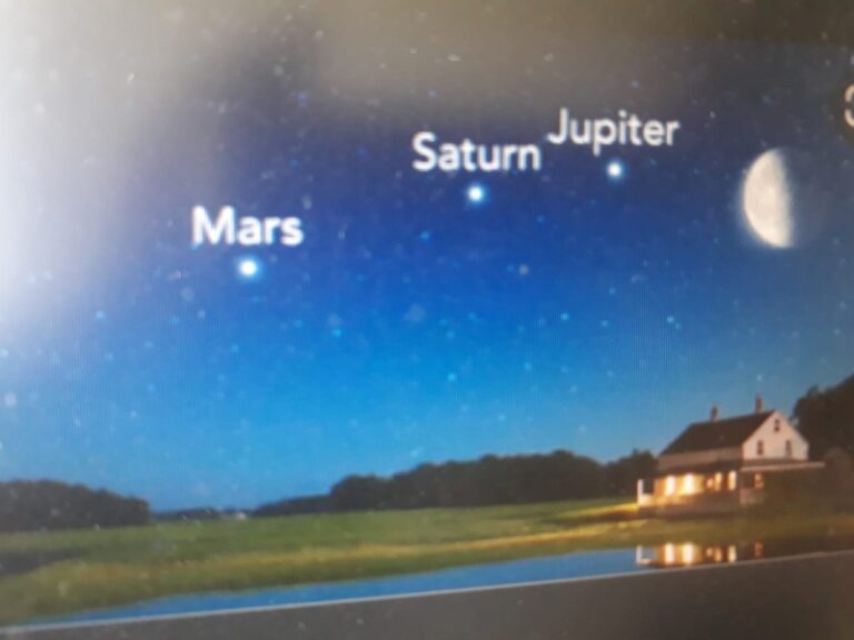 QUER OBSERVAR O ALINHAMENTO DE JÚPTER E SATURNO?