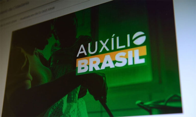 AUXÍLIO BRASIL/GÁS: CAIXA PAGA HOJE FAMÍLIAS CADASTRADAS COM NIS FINAL 3