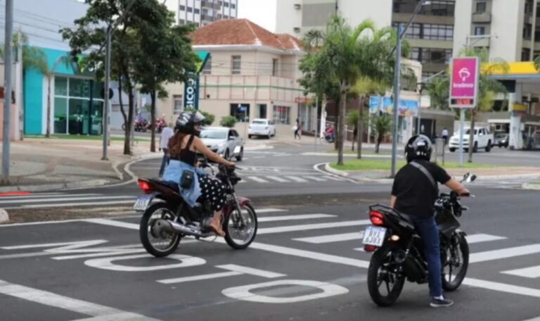 MARÍLIA IMPLANTA ÁREAS DE SEGURANÇA PARA MOTOS