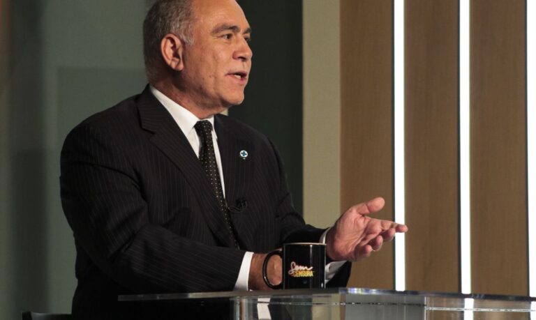 AUTOTESTES NÃO SERÃO DISTRIBUÍDOS PELO SUS, DIZ MINISTRO
