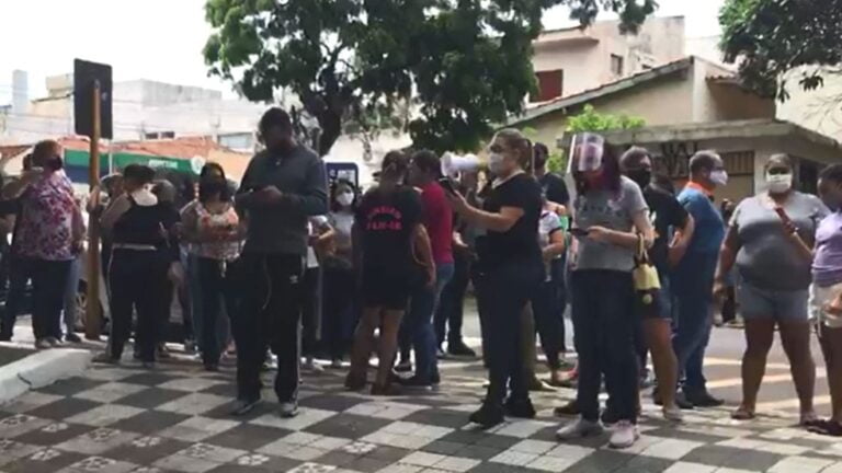 RATEIO DE SOBRAS DO FUNDEB LEVA A PROTESTO EM BAURU; em Jaú, caso pode ir pra Justiça