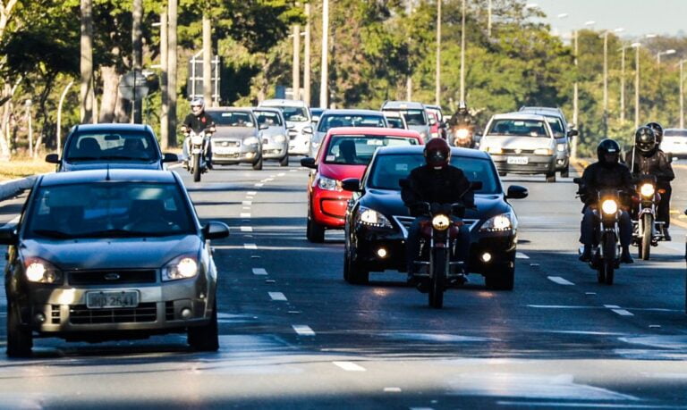 MOTORISTAS PODERÃO TRANSFERIR CARROS PELA CARTEIRA DIGITAL DE TRÂNSITO