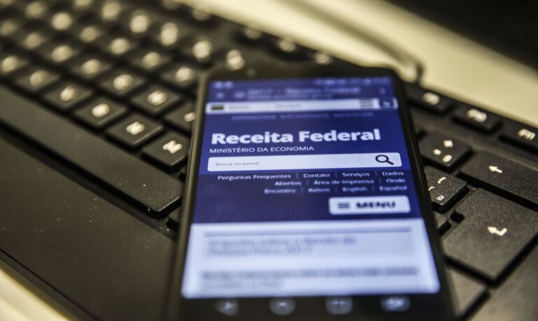 MAIS DE 5,8 MILHÕES ENTREGARAM A DECLARAÇÃO