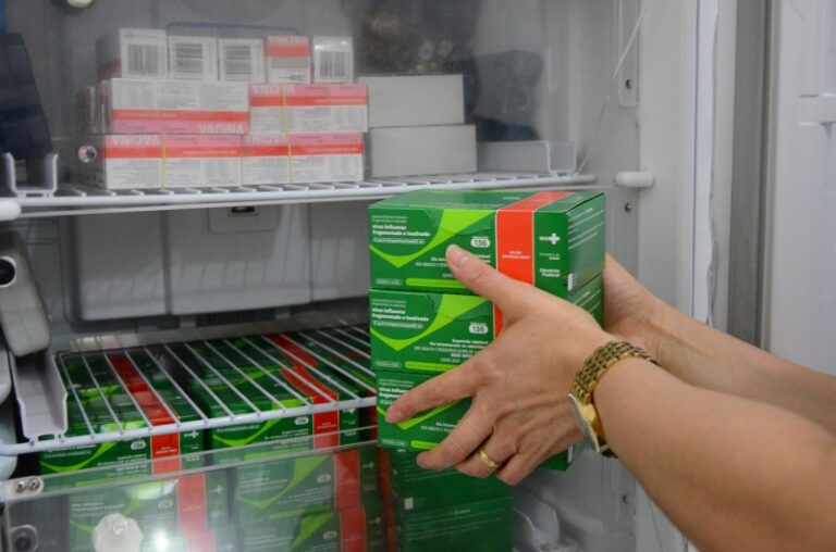 UNIDADES DE SAÚDE ABREM NO SÁBADO PARA VACINAÇÃO