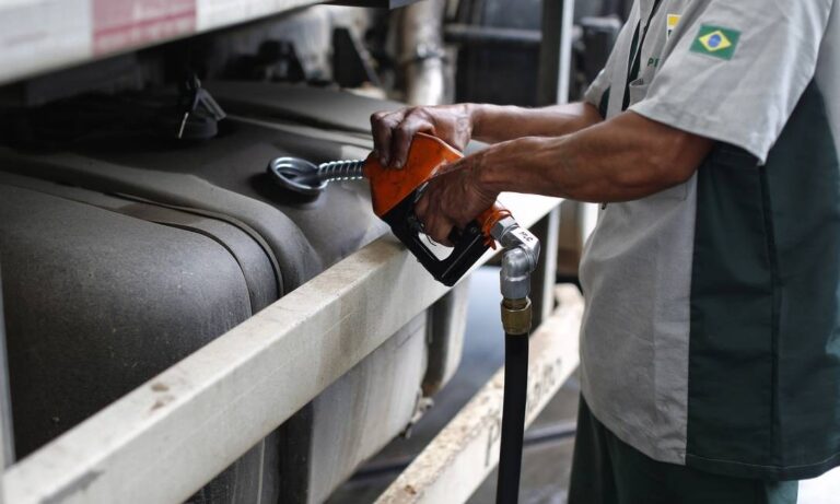 PETROBRAS AUMENTA EM 8,87% O PREÇO DO DIESEL; gasolina e gás de cozinha não sobem