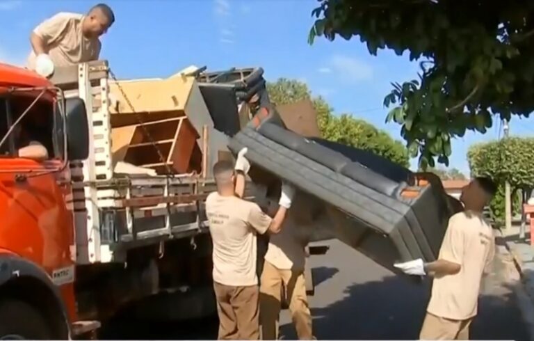 MUTIRÃO DA LIMPEZA RECOLHE 50 TONELADAS DE LIXO
