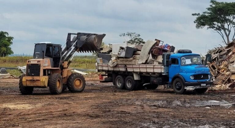 COMEÇA O ‘MUTIRÃO DA LIMPEZA’ NA ZONA NORTE; 380 toneladas de lixo já foram recolhidas