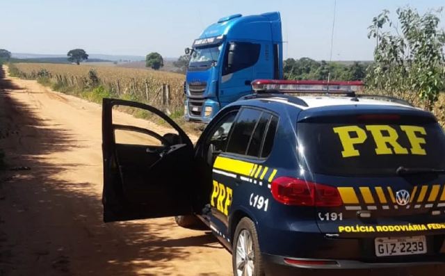 De vítima, caminhoneiro vira suspeito de envolvimento com roubo de cargas