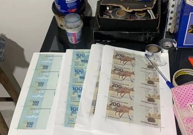 PM apreende dinheiro falso e equipamentos para impressão das cédulas