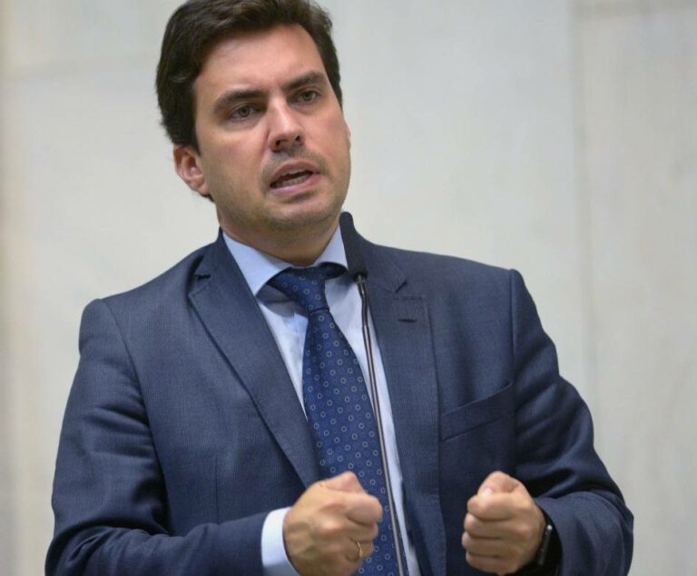 Verbas para a saúde: diretores de instituições destacam empenho do deputado Vinícius