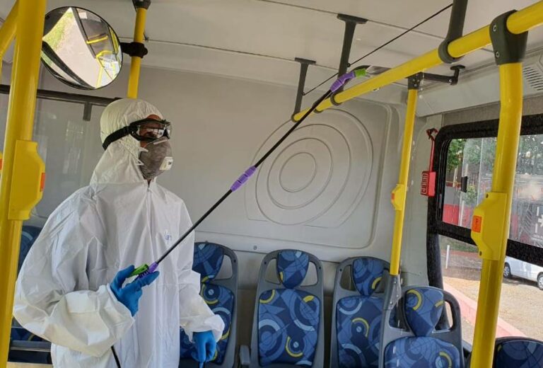 Casos de Covid voltam a preocupar; em Marília, AMTU recomenda uso de máscara em ônibus