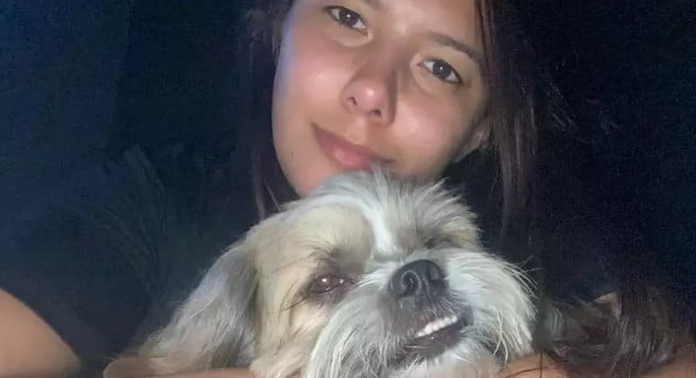 Sepultada jovem morta em atropelamento; cachorro também morreu