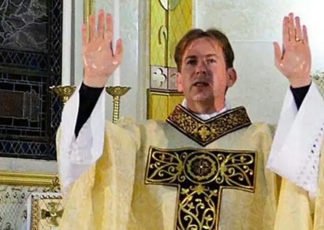 padre-condenado