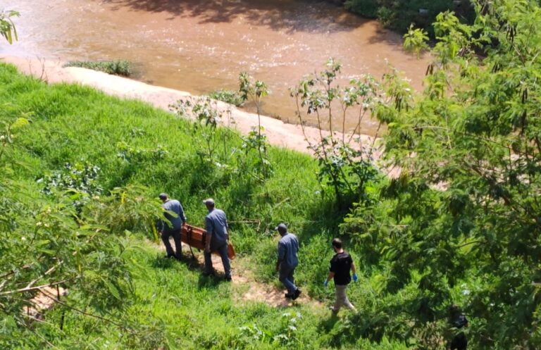 Bombeiros localizam corpos de 3 desaparecidos em rios da região no feriado