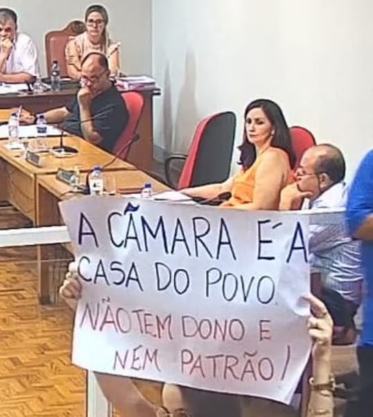 Vereadores destituem presidente da Câmara de Gália e manobra política será questionada na Justiça