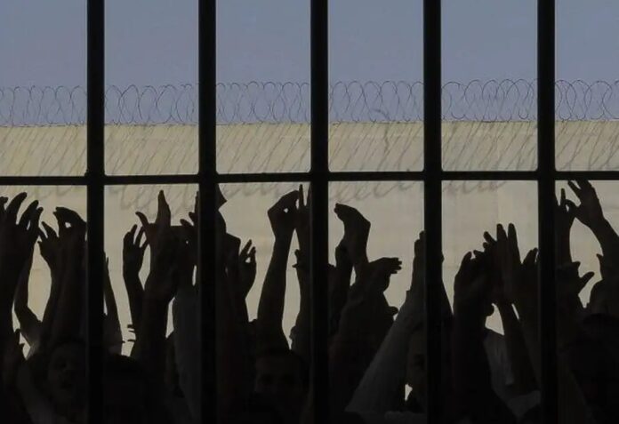 presos-penitenciária
