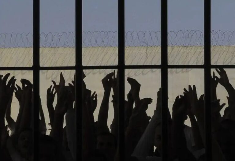 Saidinha de presos: Senado aprova fim do benefício e projeto volta para Câmara