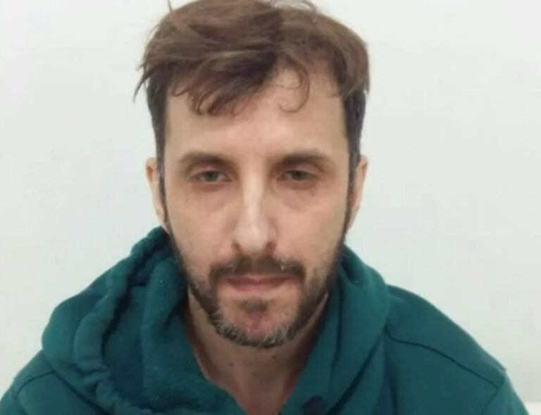 Homem que abandonou o próprio julgamento no Fórum, continua foragido
