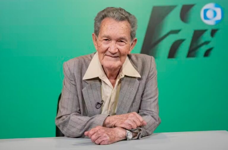 Vítima de câncer, morre o jornalista esportivo Léo Batista
