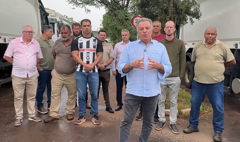 Prefeito de Jaú finalmente fala sobre crise do lixo, diz que culpa não é dele e critica opositores