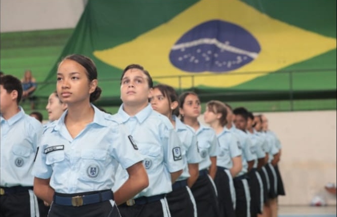 cívico-militar