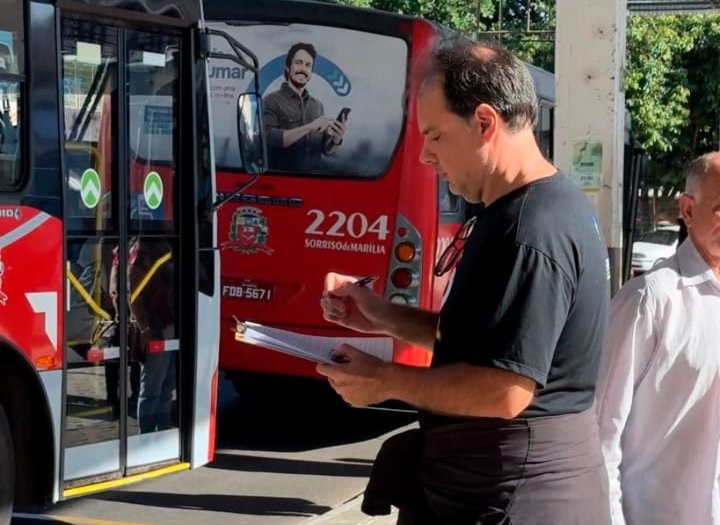 Emdurb aperta fiscalização e notifica empresas de ônibus por mais qualidade em Marília